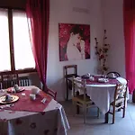 Oda ve Kahvaltı Il Fragolo 3*